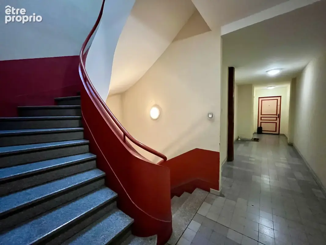 Bastide: Appartement T4 traversant de 103 m2 sans vis à vis - photo 12