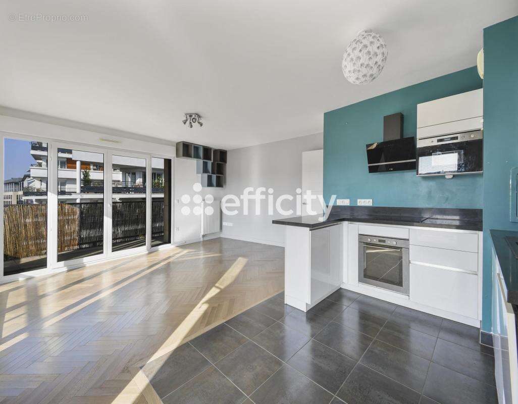 Appartement à BOIS-COLOMBES