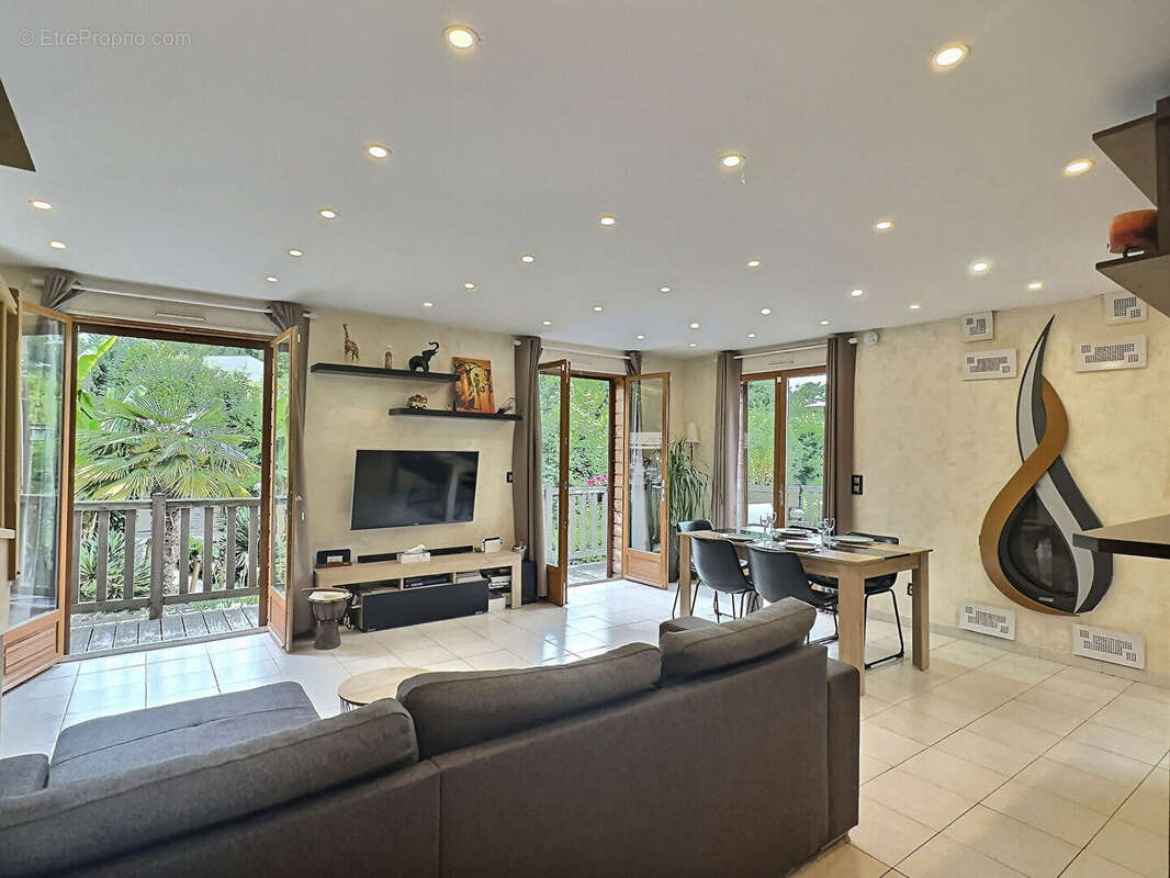 Maison à PIERREFITTE-EN-AUGE