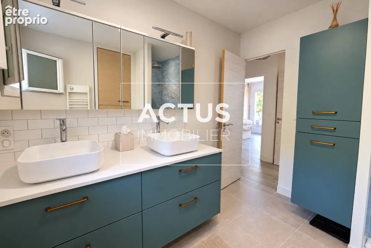 Maison 6 pièces 133 m² à vendre à Salon-De-Provence (13300) - photo 9