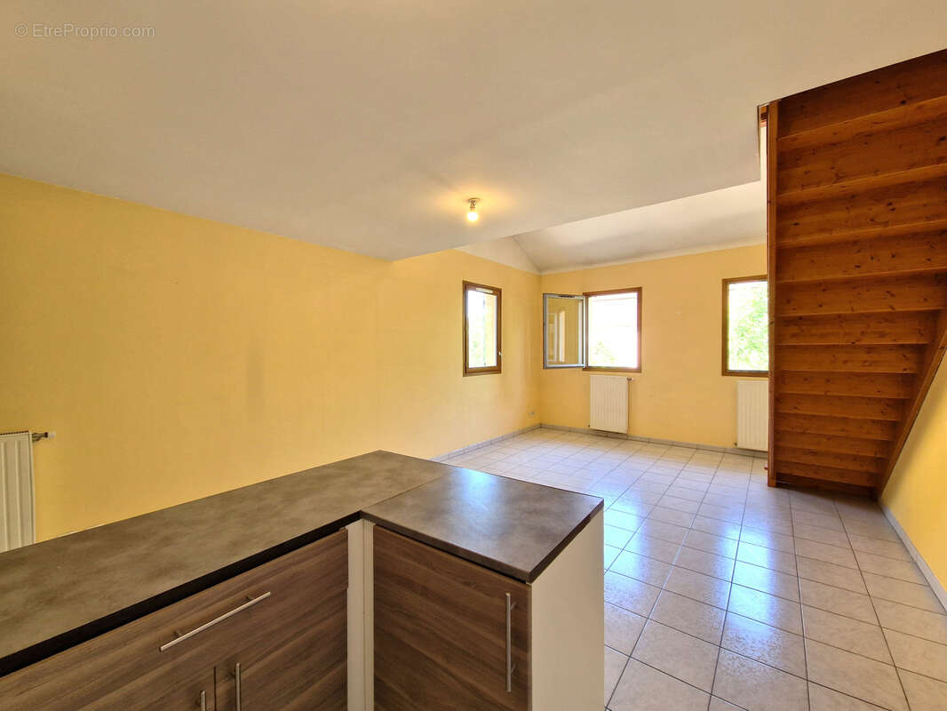 Appartement à BRIGNAIS