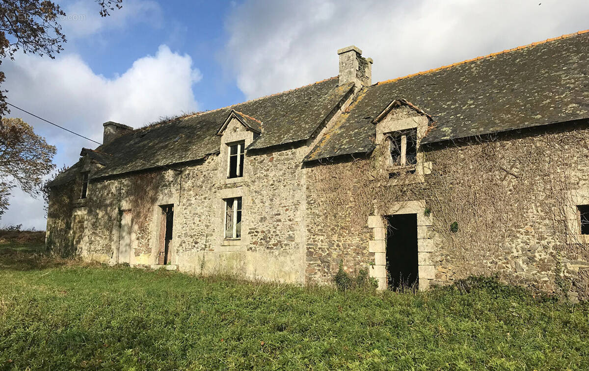 Maison à NOYAL-PONTIVY