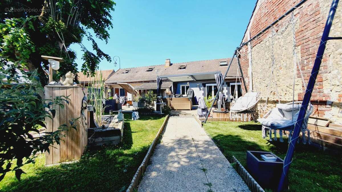 Maison à SAINT-CREPIN-IBOUVILLERS