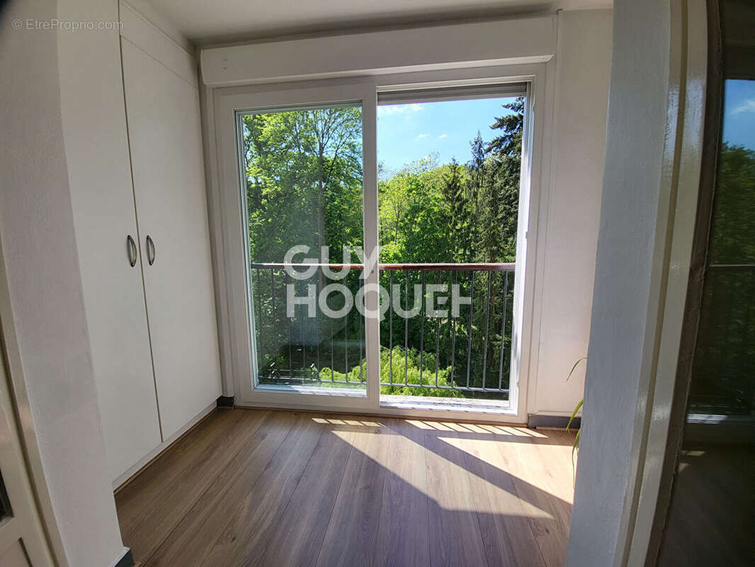 Appartement à BOUGIVAL