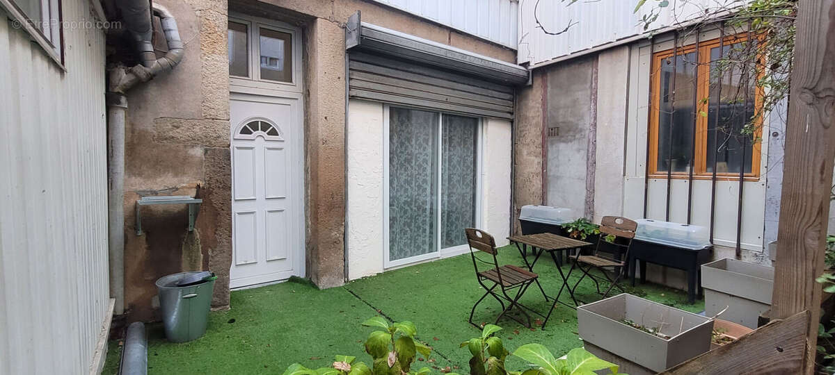 Appartement à SAINT-ETIENNE