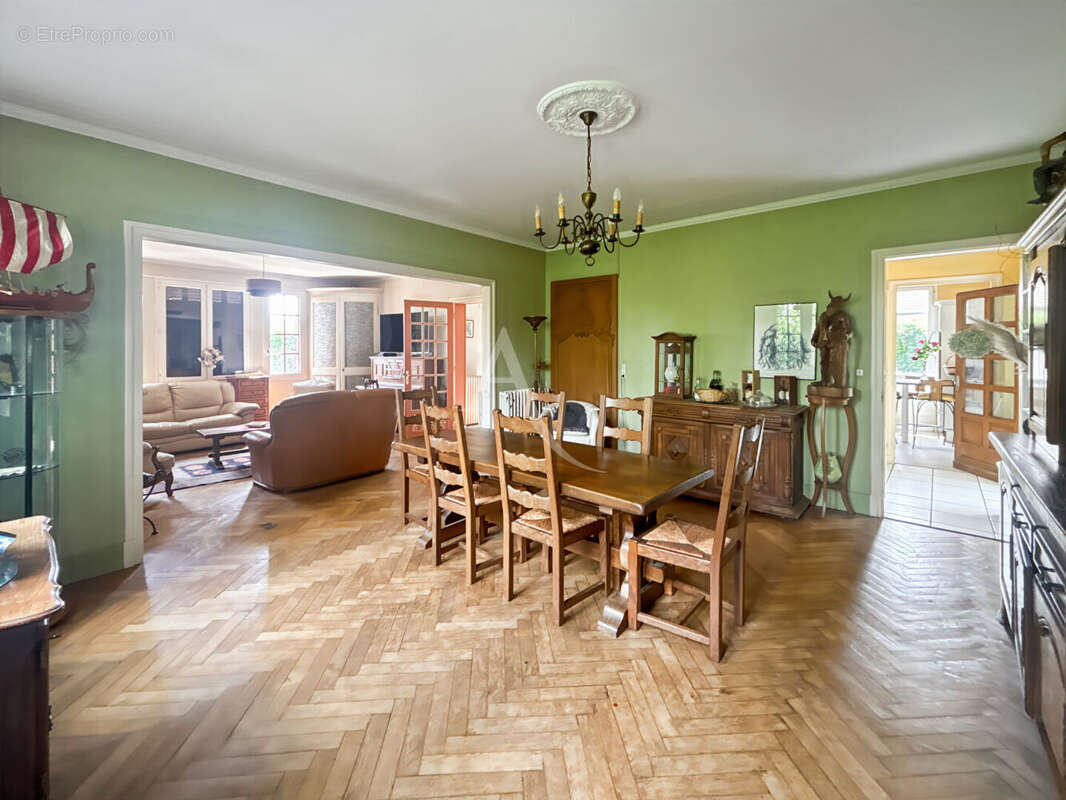 Maison à ROMILLY-SUR-ANDELLE