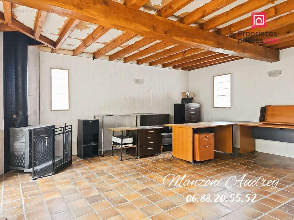 Maison à LA CHAPELLE-SAINT-LUC