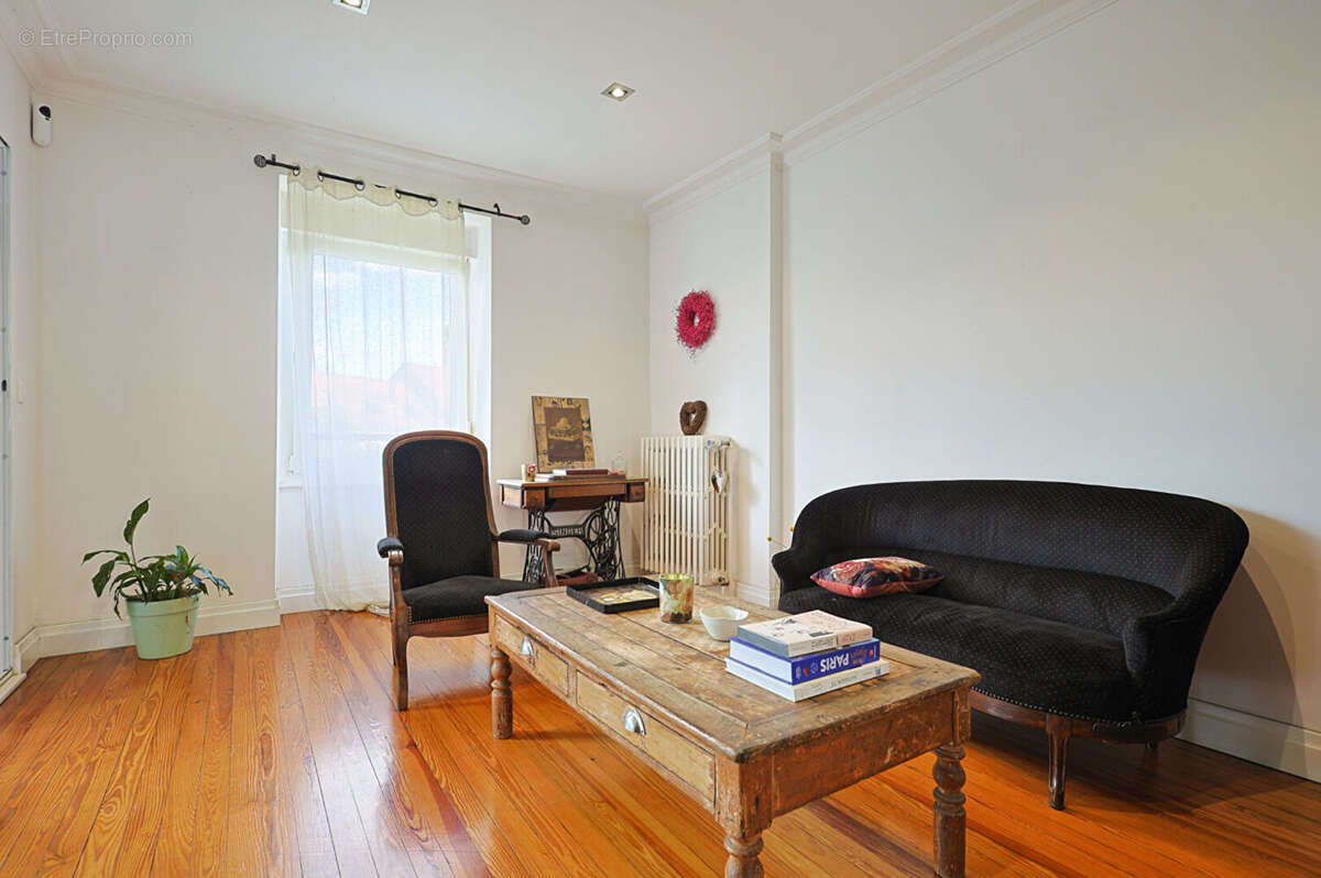 Maison à SEINGBOUSE