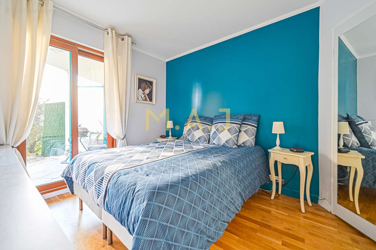 Appartement à LE PERREUX-SUR-MARNE