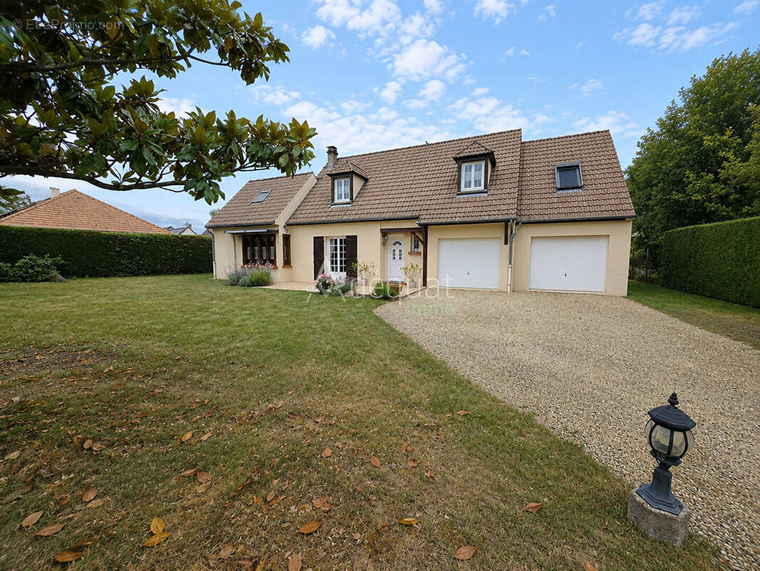 Maison à VIARMES