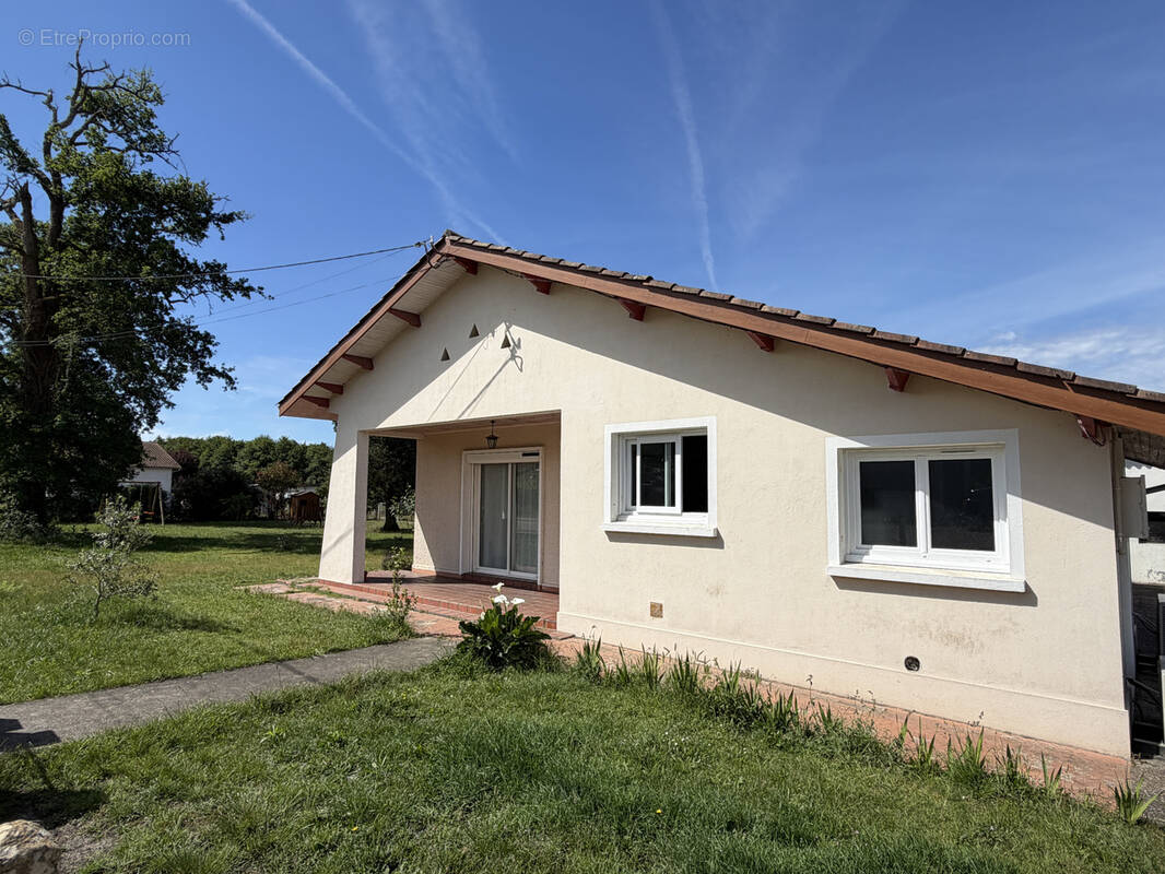 Maison à CAPTIEUX