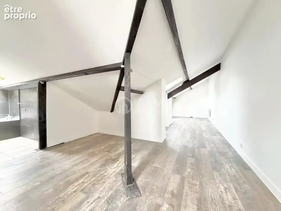 A VENDRE - Duplex 91 m2 dernier étage - cave - Courbevoie Quartier Marceau - photo 3