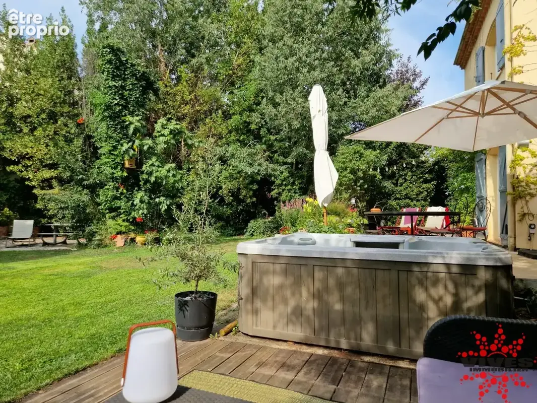 Béziers,maison de caractère sur 695m² de terrain - photo 3