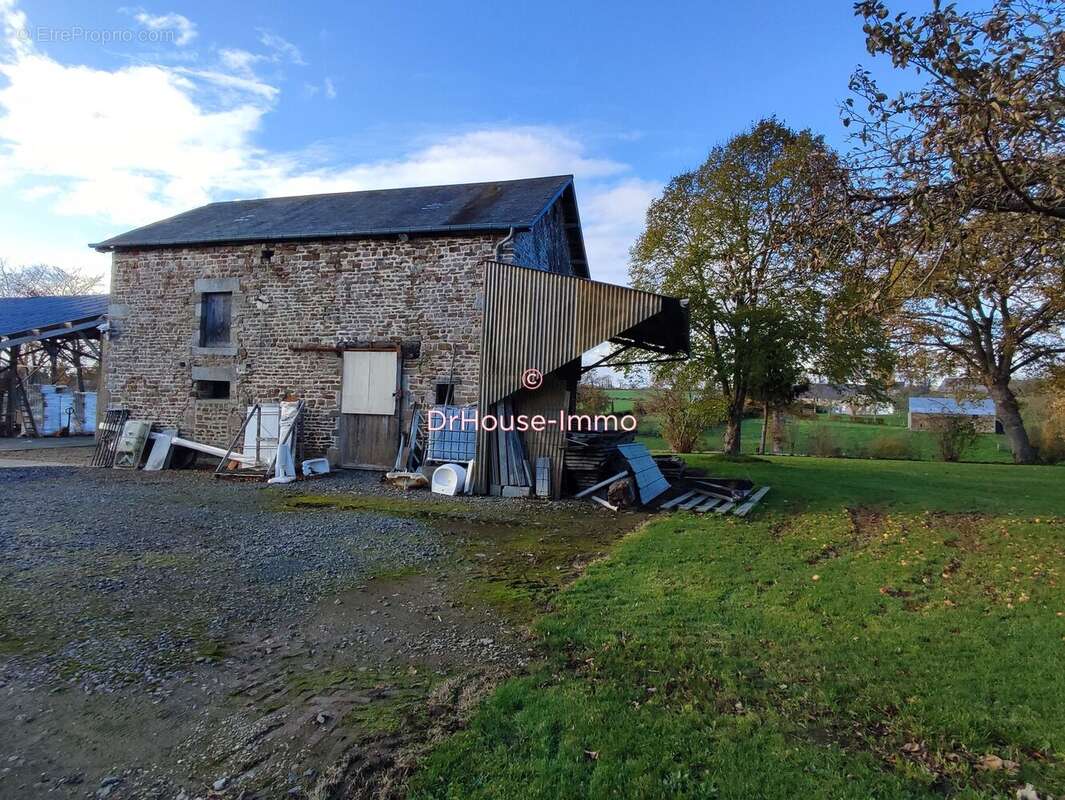 Maison à LE BENY-BOCAGE