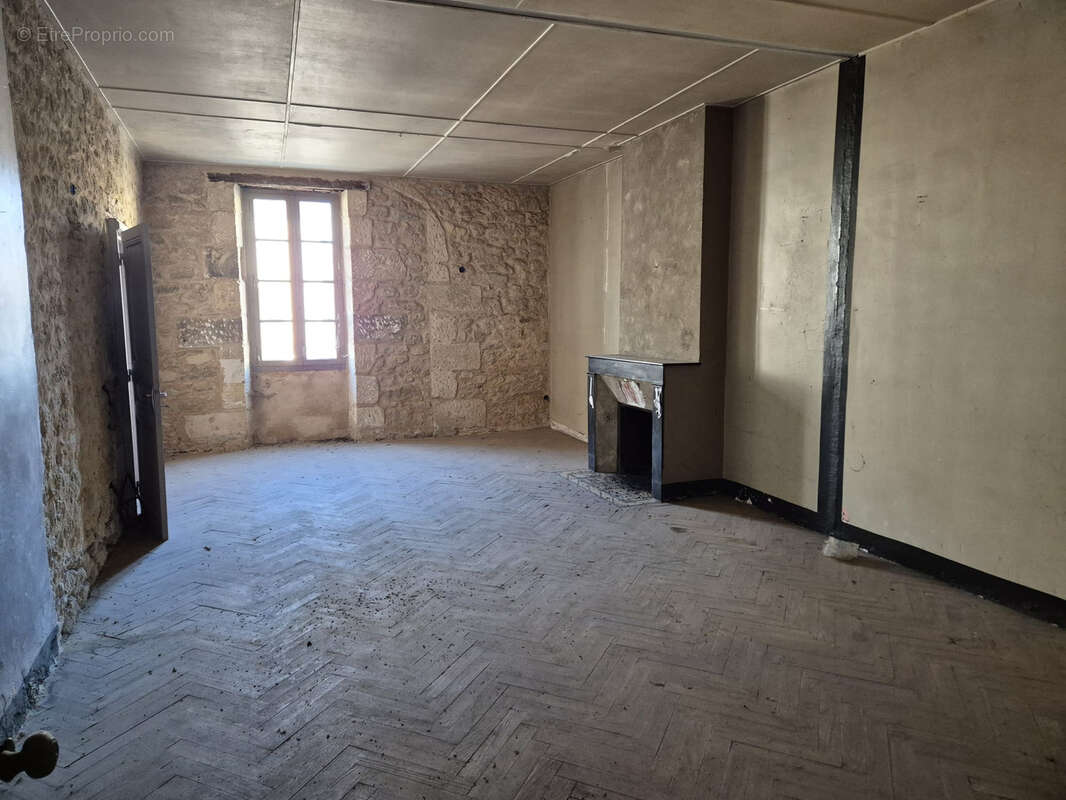 Maison à SAUVETERRE-DE-GUYENNE