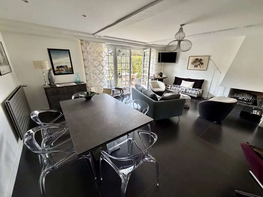 Appartement à HOULGATE