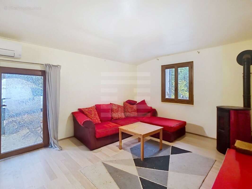 Maison à AIGUES-VIVES