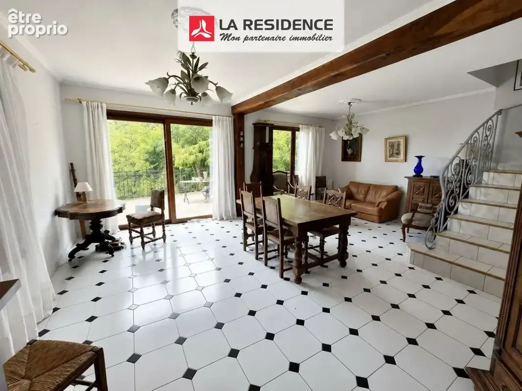 Maison 5 pièces 148 m² à vendre à Maule (78580) - photo 2