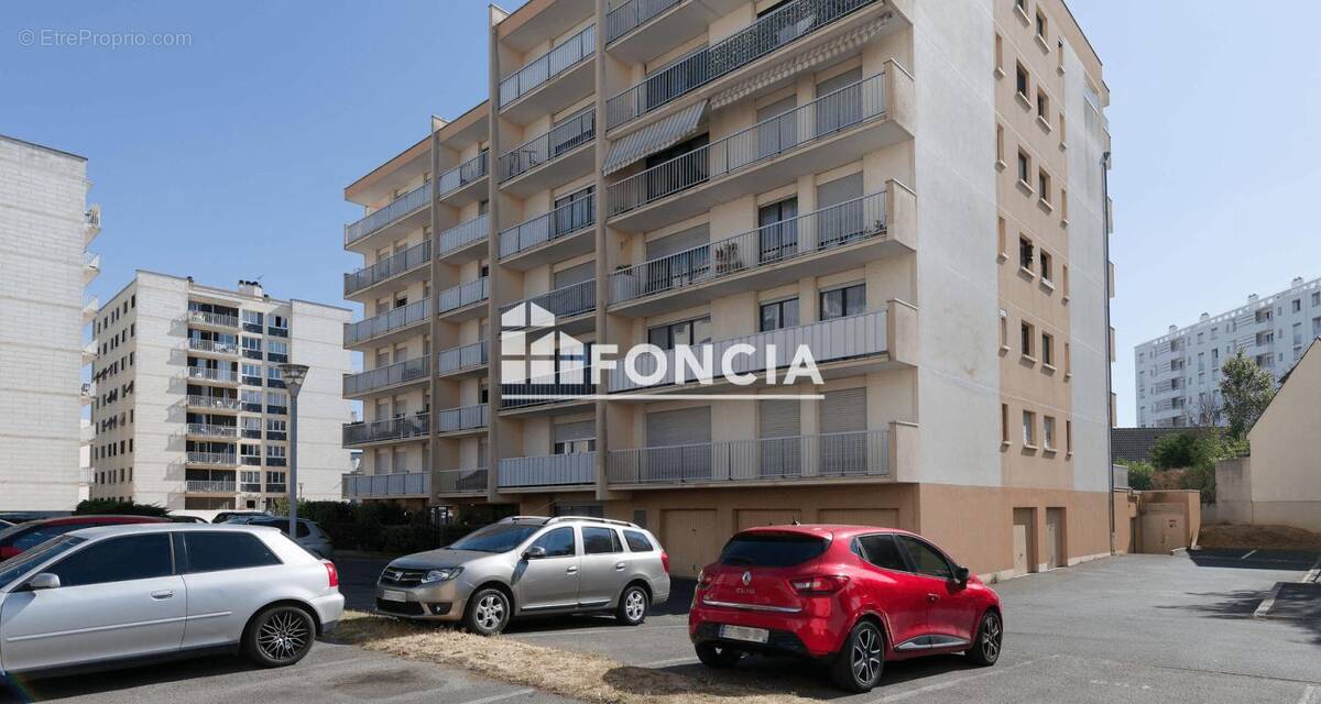 Appartement à MELUN
