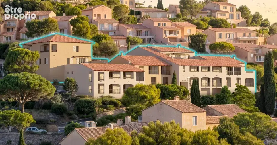 Appartement à SAINT-CYR-SUR-MER