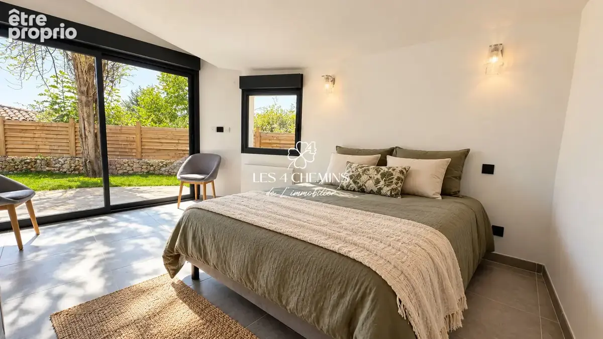 Un cadre féérique ! appartement 3 pièces 72 m2 avec jardin et piscine - photo 10
