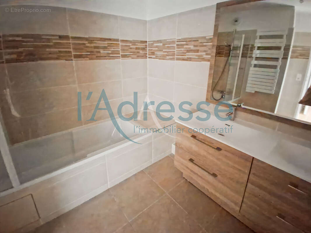 Appartement à SURESNES