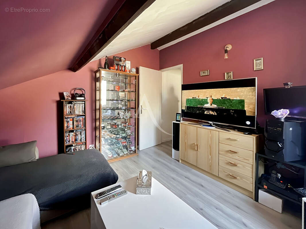 Immeuble à vendre Hardricourt - 3 appartements loués - 150 m² - photo 6
