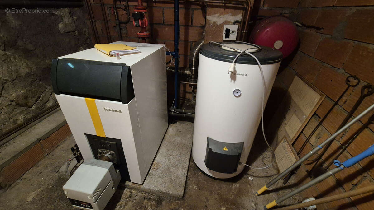 Maison à SAINT-CERNIN