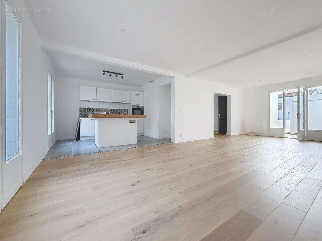 Maison à LA ROCHELLE