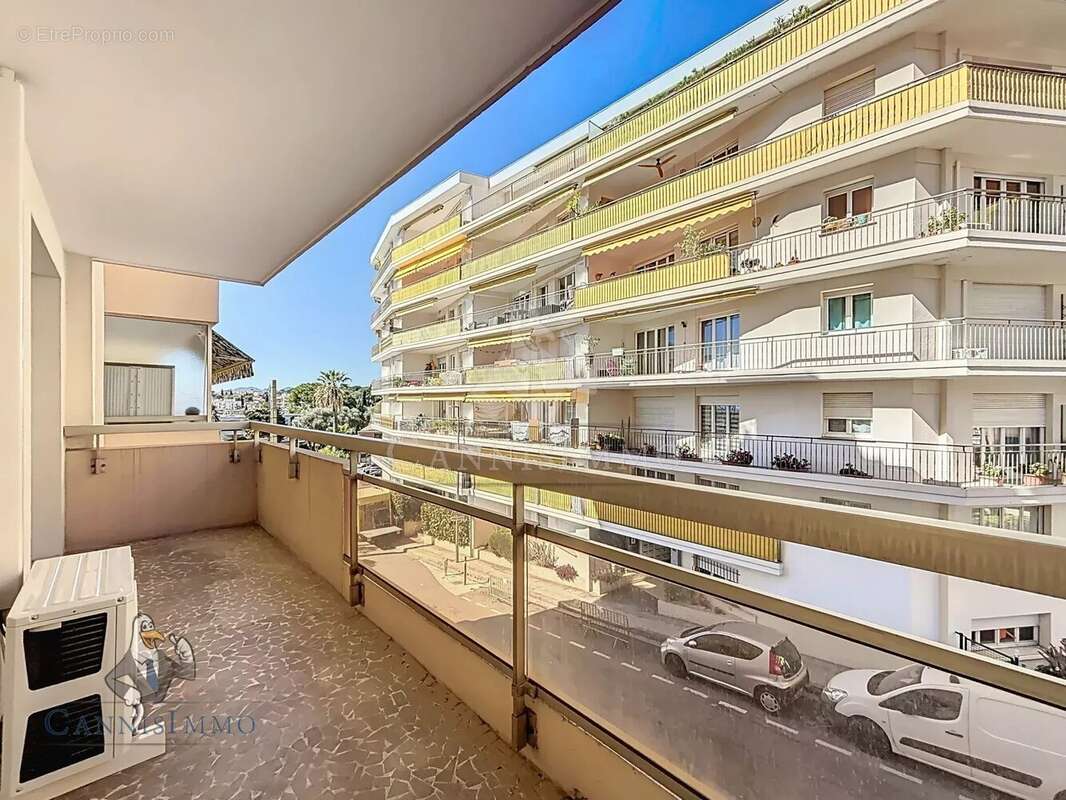 Appartement à LE CANNET