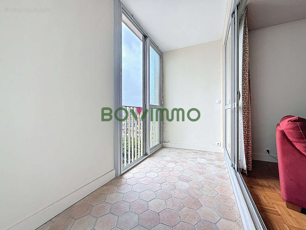 Appartement à PARIS-19E