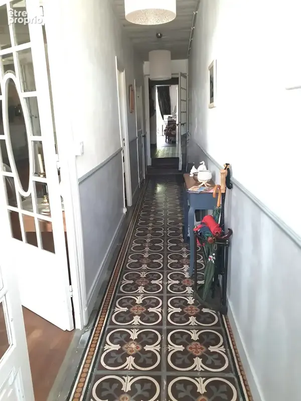 Belle maison de ville avec beaucoup de cachet et de caractère et très bien située - photo 14