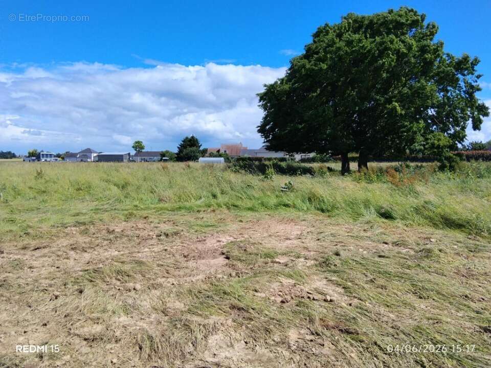 Terrain 1110 m² à Crestot  - photo 2