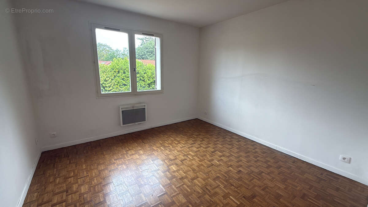 GRAND LARGE  Maison 92 m2, 3 chambres avec mezzanine, garage et cave sur terrain 619 m2 - photo 5