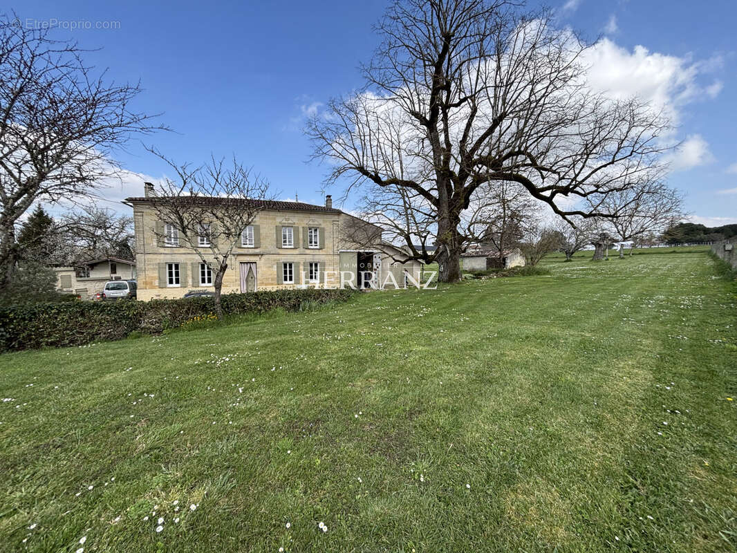 Maison à DARDENAC