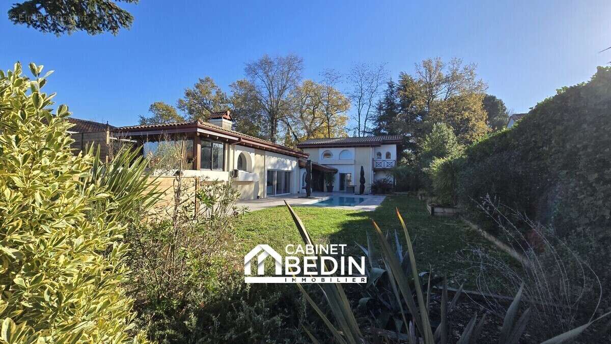 Maison à MERIGNAC