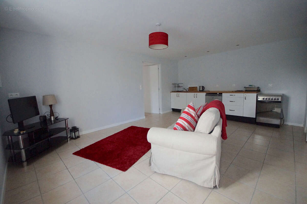 Maison à SAINT-SAMSON-DE-BONFOSSE