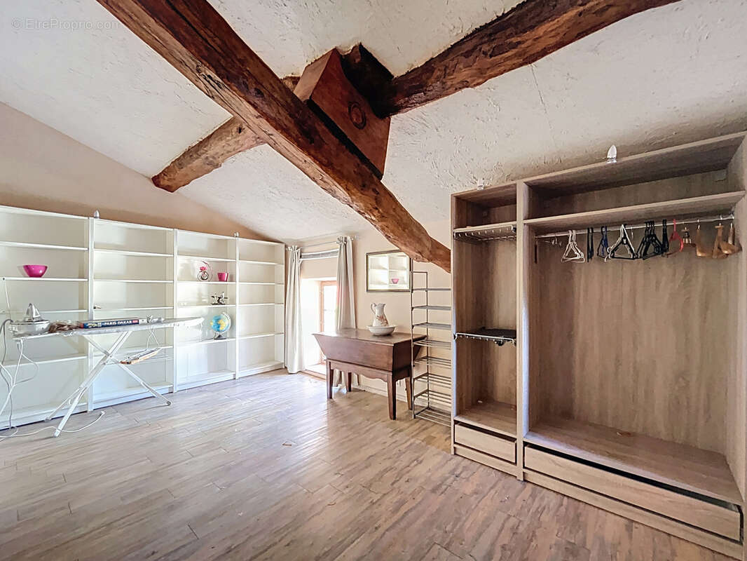 Maison à MENIL-LA-HORGNE