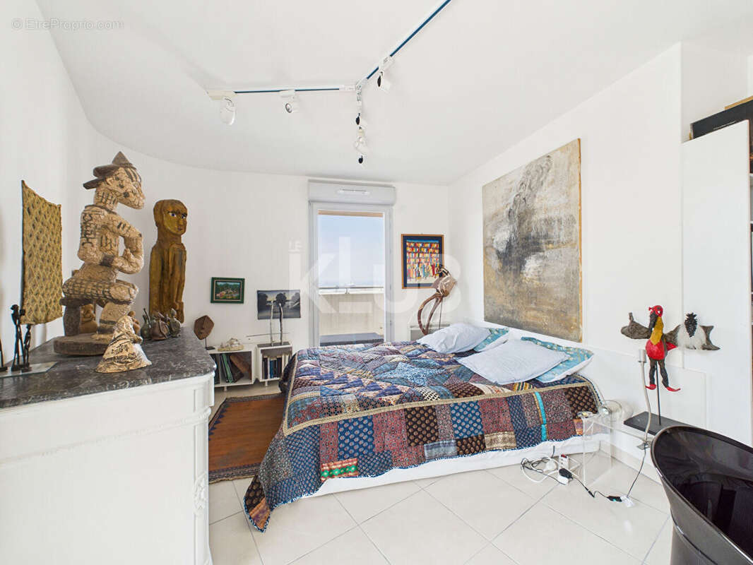 Appartement à MARSEILLE-3E