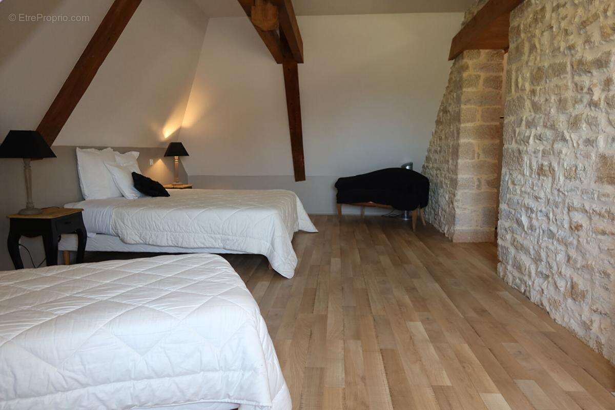 Maison à ECOLE-VALENTIN