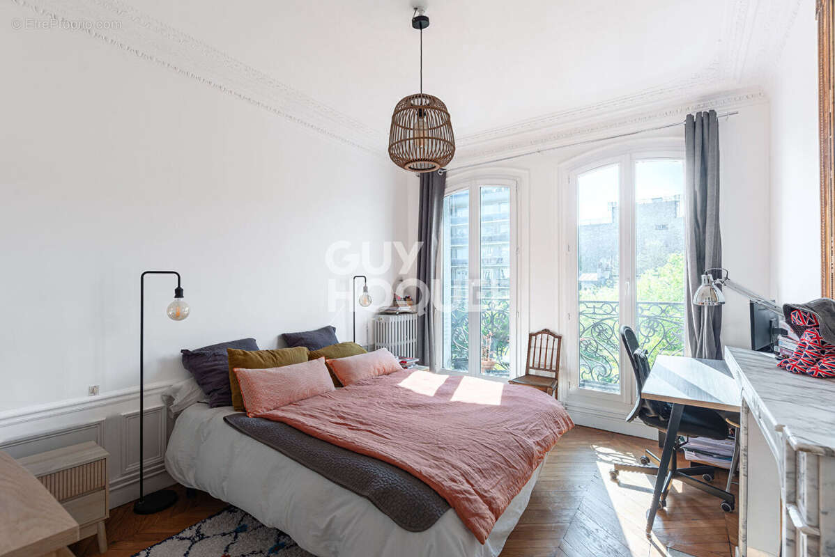 Appartement à PARIS-12E