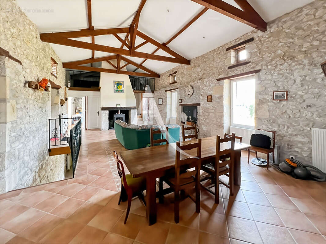 Maison à TOURNON-D'AGENAIS