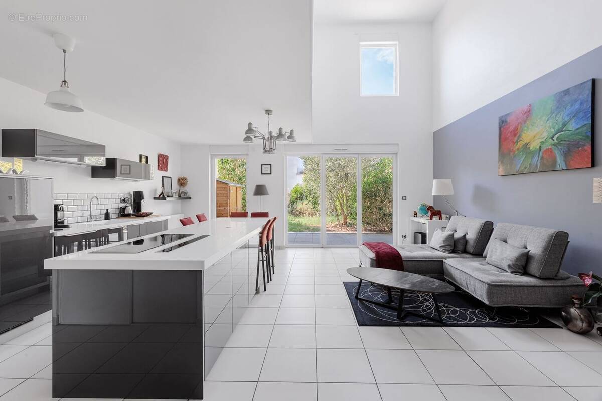 Appartement à AUZEVILLE-TOLOSANE