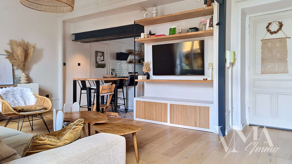 Appartement à TASSIN-LA-DEMI-LUNE