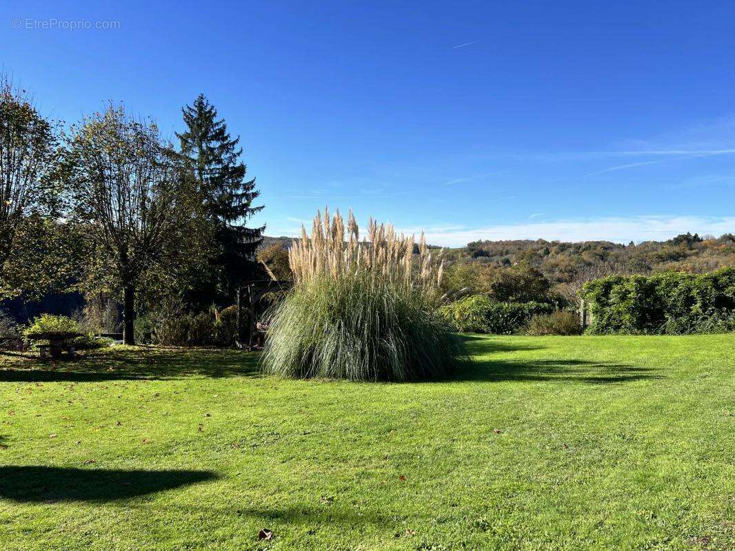 Maison à SAINT-MESMIN