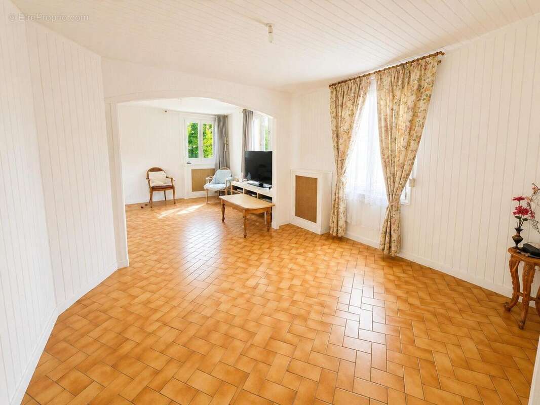 Maison 74 m² à Villers-Cotterets  - photo 2
