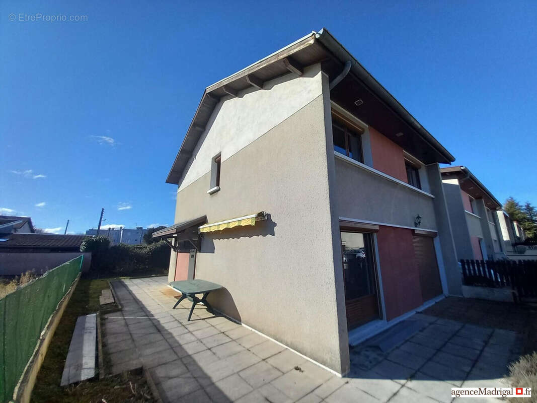 Maison à RIVES