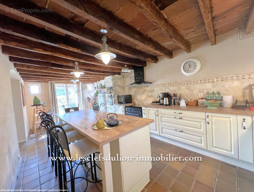Maison 178 m² à Moret-Sur-Loing  - photo 5
