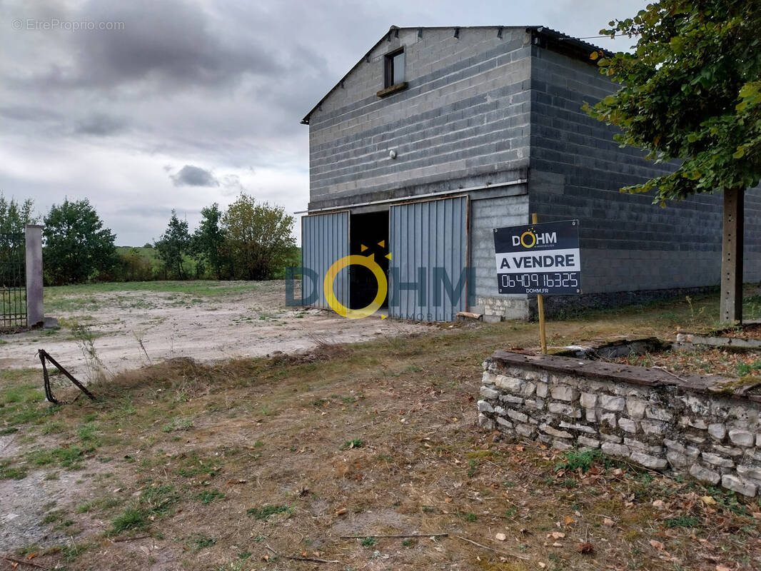 Autre à SALLES-DE-BARBEZIEUX