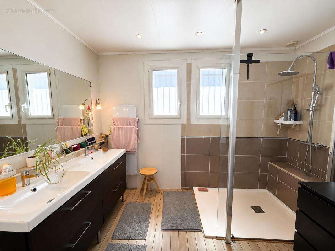 Maison familiale 125 m² - Jardin d'exception avec piscine - À 5 min de Montauban - photo 13